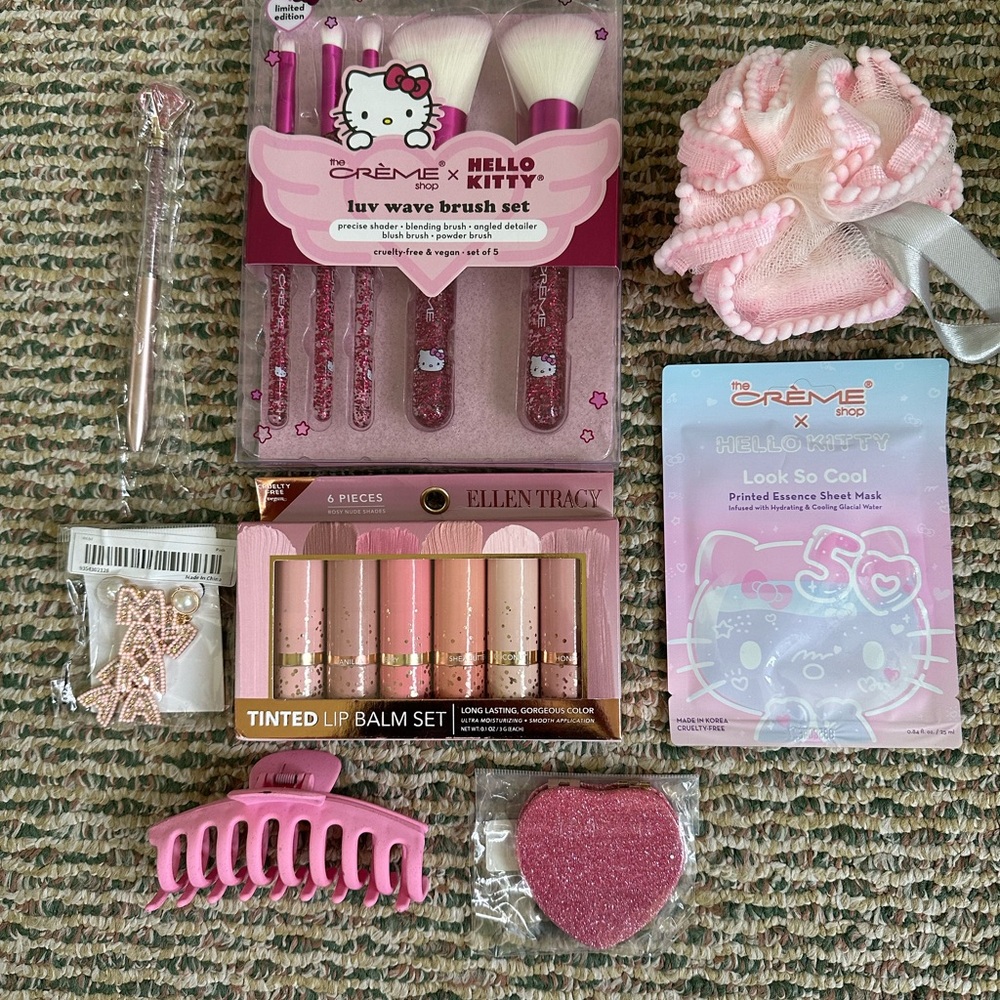 Mama hello kitty 8 piece pink bundle